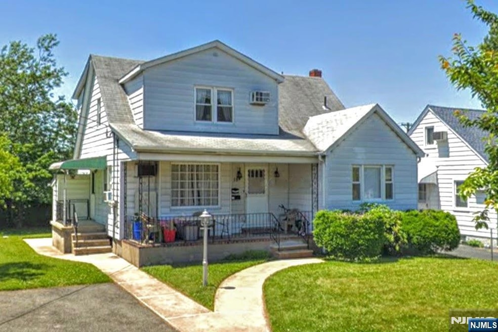 18 Central Ave, Lodi, NJ 07644 - photo 1