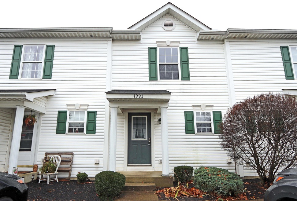 Attractive 2 story condo
