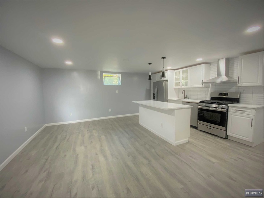 608 Church Ln unit 2, Fort Lee, NJ 07024 - photo 1