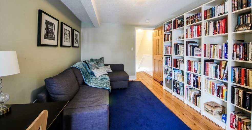 69 Lynn St unit 3, Peabody, MA 01960 - photo 1