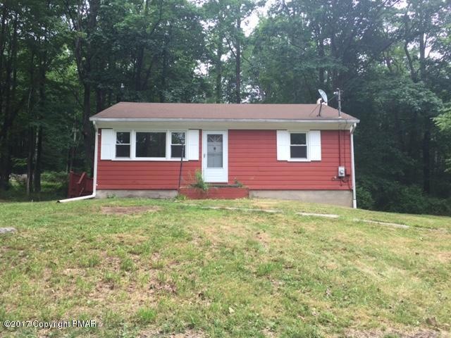 321 Spring Lake Dr, Canadensis, PA 18325 - photo 1