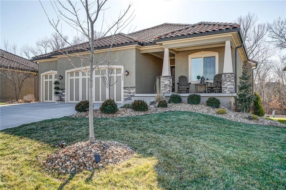 1233 SW 40th St, Lees Summit, MO 64082 - photo 1