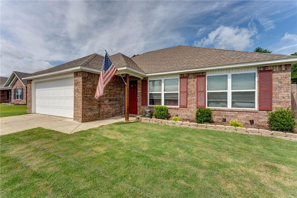 1279 Willow Oak St, Elkins, AR 72727 - photo 1