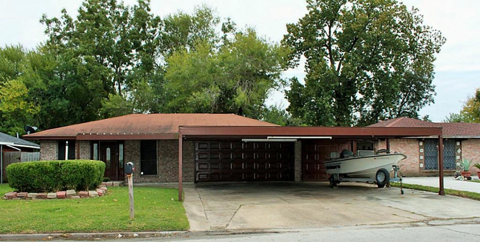 1611 Willow Rock Rd, Houston, TX 77088 - photo 1