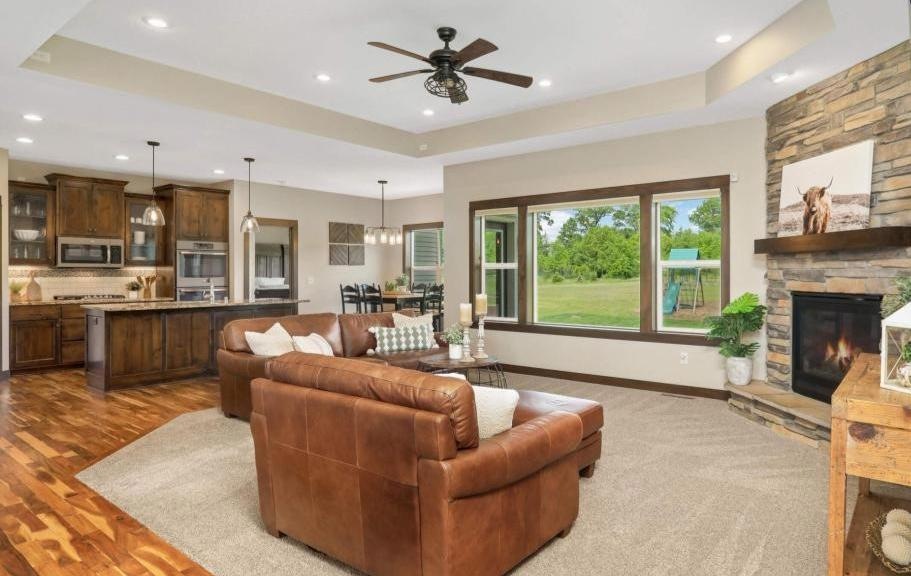 Sold $799,900 • Co-Listing Agent