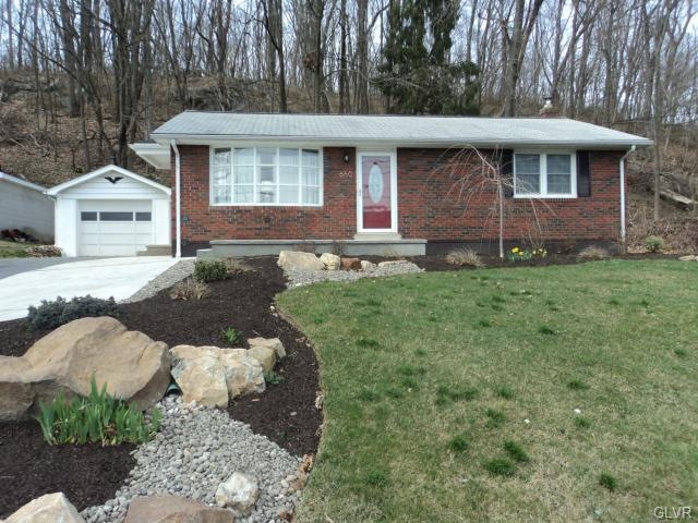 660 Franklin St, Alburtis, PA 18011 - photo 1