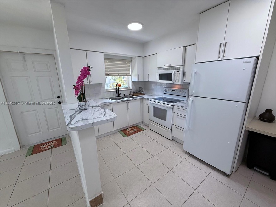 2235 Coolidge St unit 2, Hollywood, FL 33020 - photo 1