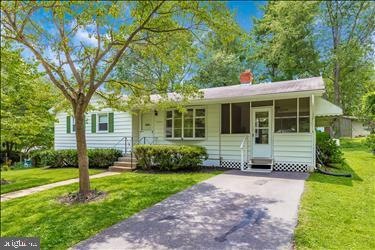 13304 Turkey Branch Pkwy, Rockville, MD 20853 - photo 1