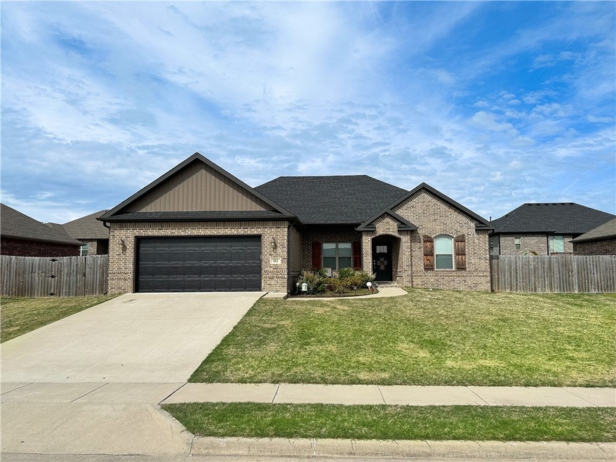 481 Captain Hopkins St, Prairie Grove, AR 72753 - photo 1