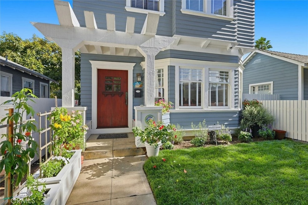 220 S Broadway, Redondo Beach, CA 90277 - photo 1