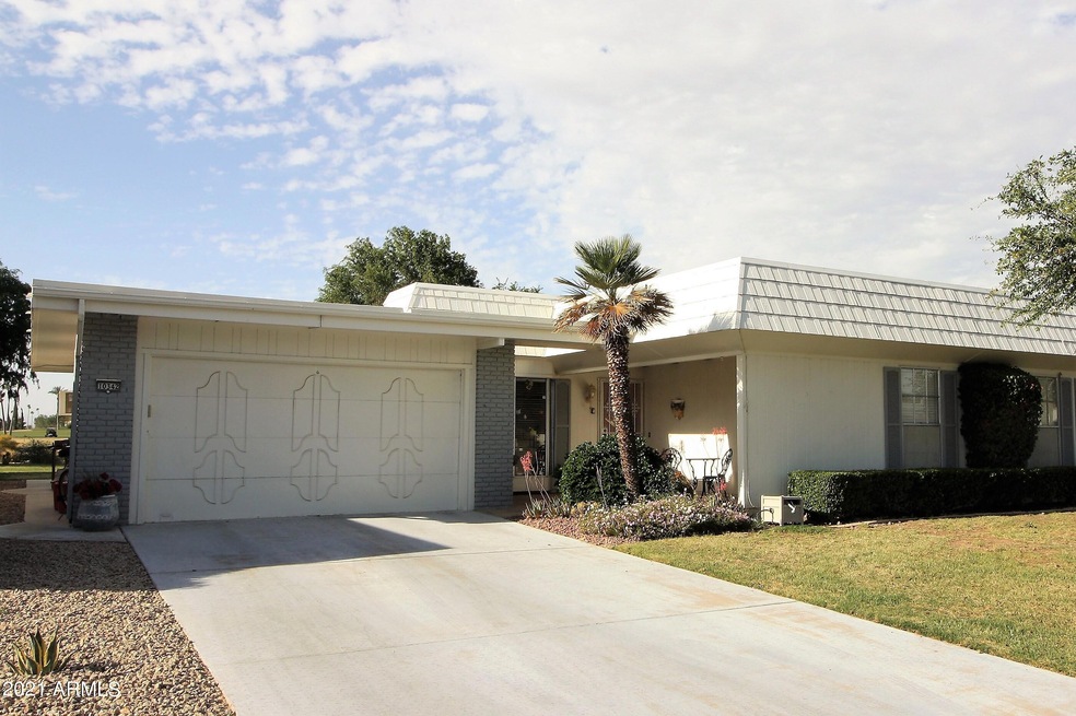 10342 W Highwood Ln, Sun City, AZ 85373 - photo 1