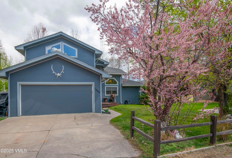Pending $1,174,000 • Co-Listing Agent