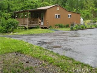 8 Nanny Hill Rd, Pawling, NY 12564 - photo 1