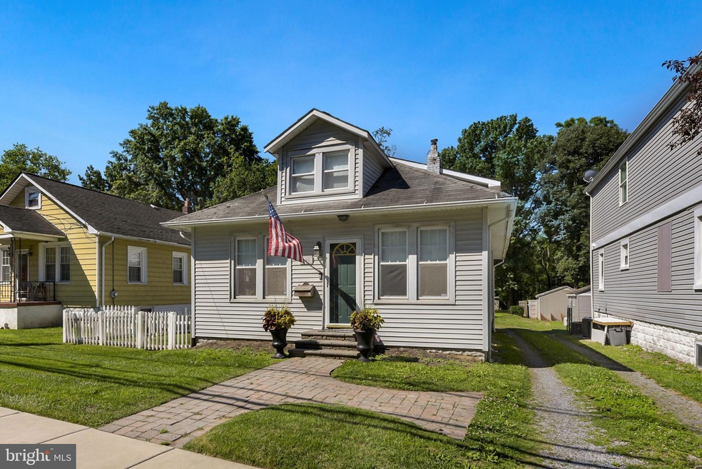 708 N Lenola Rd, Moorestown, NJ 08057 - photo 1