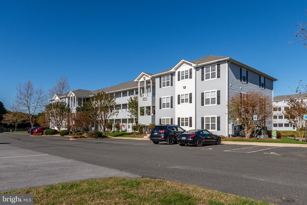 Sanibel Village unit 3418, Rehoboth Beach, DE 19971 - photo 1