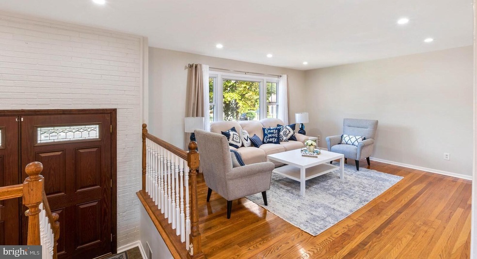 7501 Devries Dr, Lorton, VA 22079 - photo 1