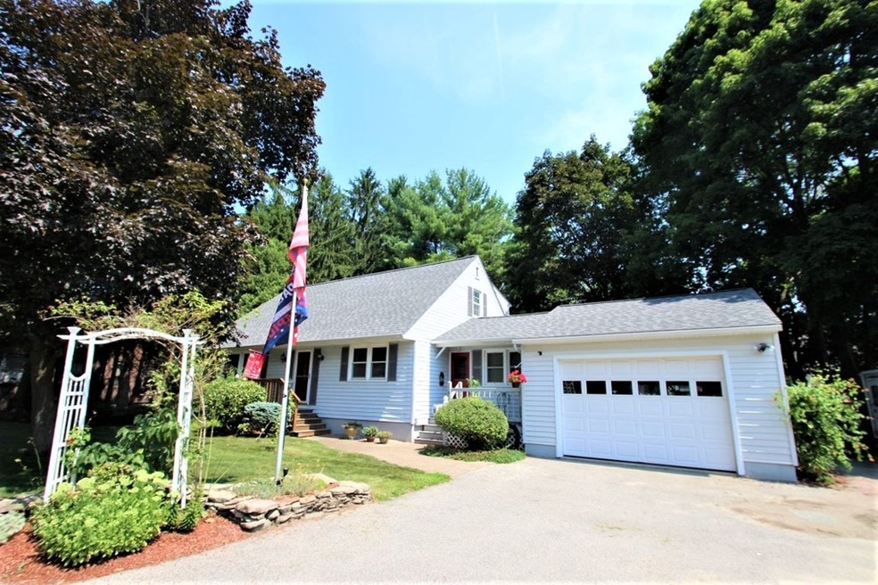 9 Pleasant View St, Methuen, MA 01844 - photo 1