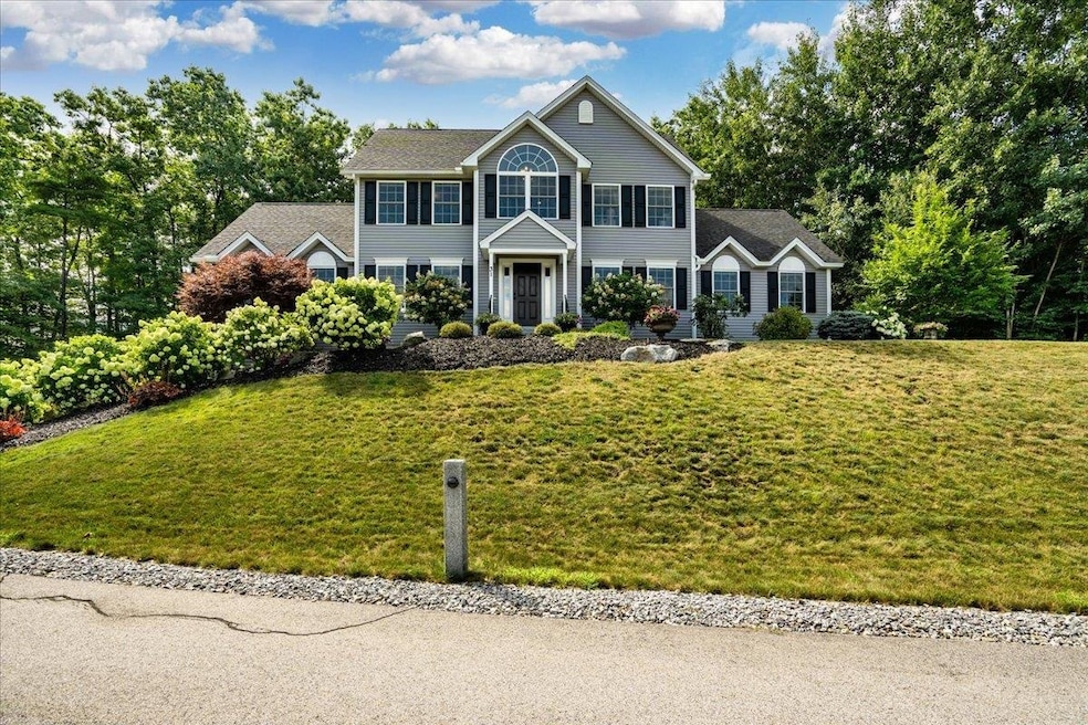 31 Post Rd, Hooksett, NH 03106 - photo 1