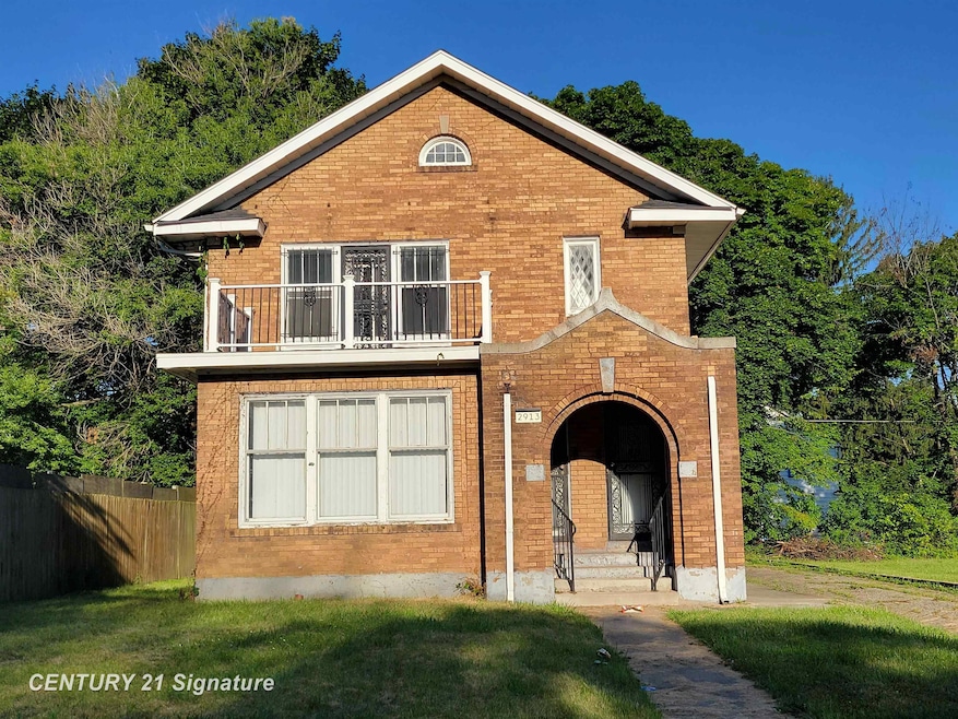 2913 Martin Luther King Ave, Flint, MI 48505 - photo 1