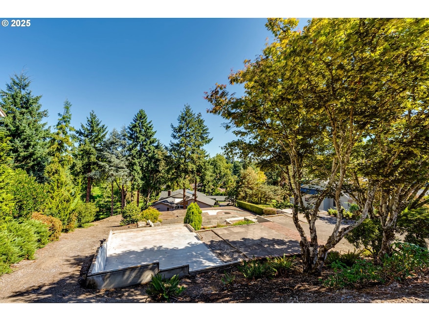 516 Spyglass Dr, Eugene, OR 97401 - photo 1