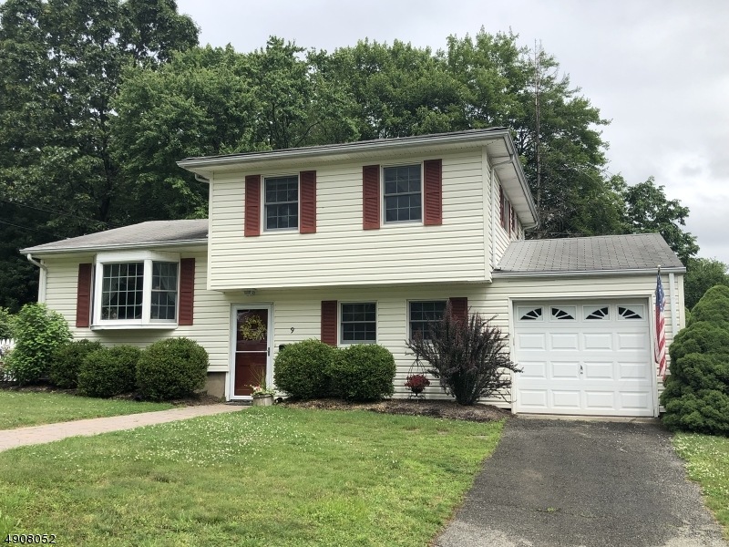 9 Terry Ln, Wharton, NJ 07885 - photo 1