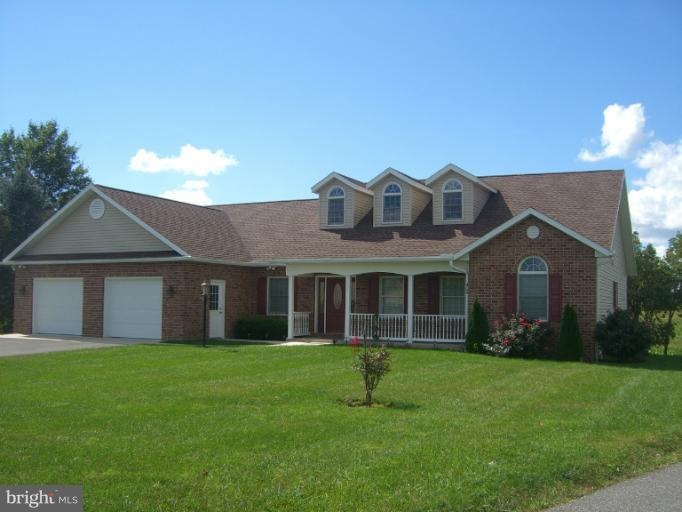 4730 Heckman Dr, Saint Thomas, PA 17252 - photo 1