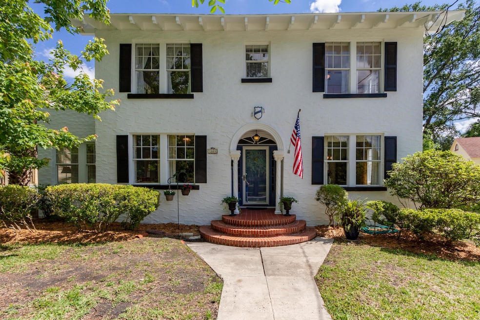 1464 Edgewood Cir, Jacksonville, FL 32205 - photo 1