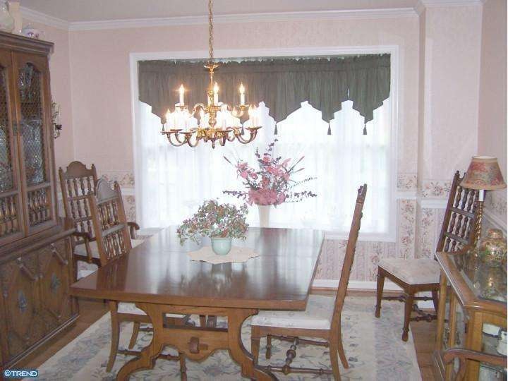 536 E Saxony Dr, Exton, PA 19341 - photo 1