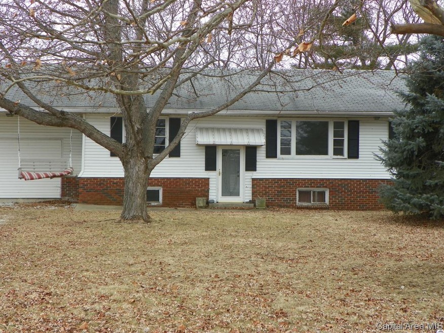 1639 Sandusky Rd, Jacksonville, IL 62650 - photo 1