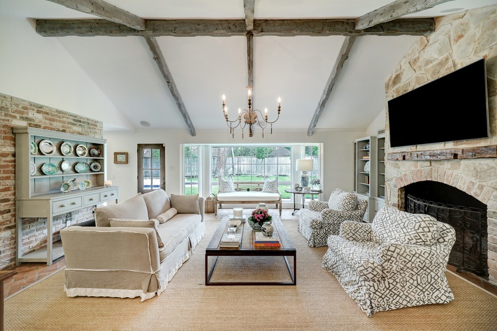 11930 Homewood Ln, Houston, TX 77024 - photo 1