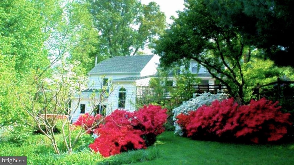 Under Contract $850,000