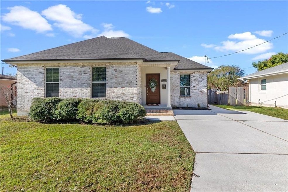 Pending $375,000 • Co-Listing Agent