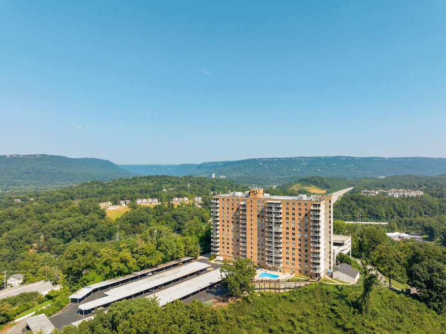 The Pinnacle unit 7J, Chattanooga, TN 37405 - photo 1