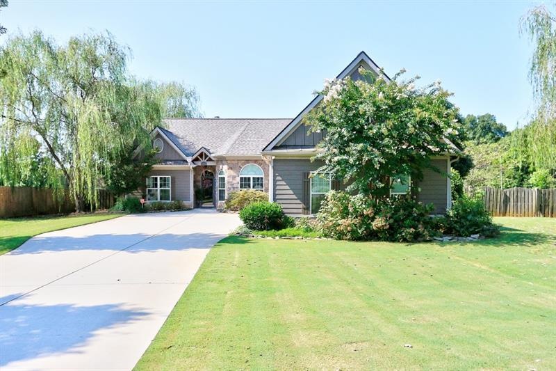 108 Gann Ct, Winder, GA 30680 - photo 1