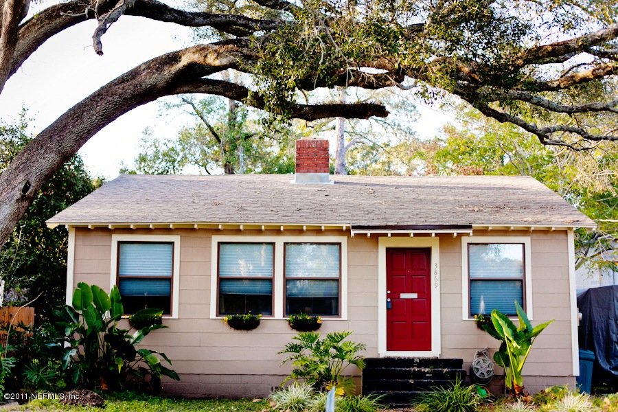 3869 Eloise St, Jacksonville, FL 32205 - photo 1
