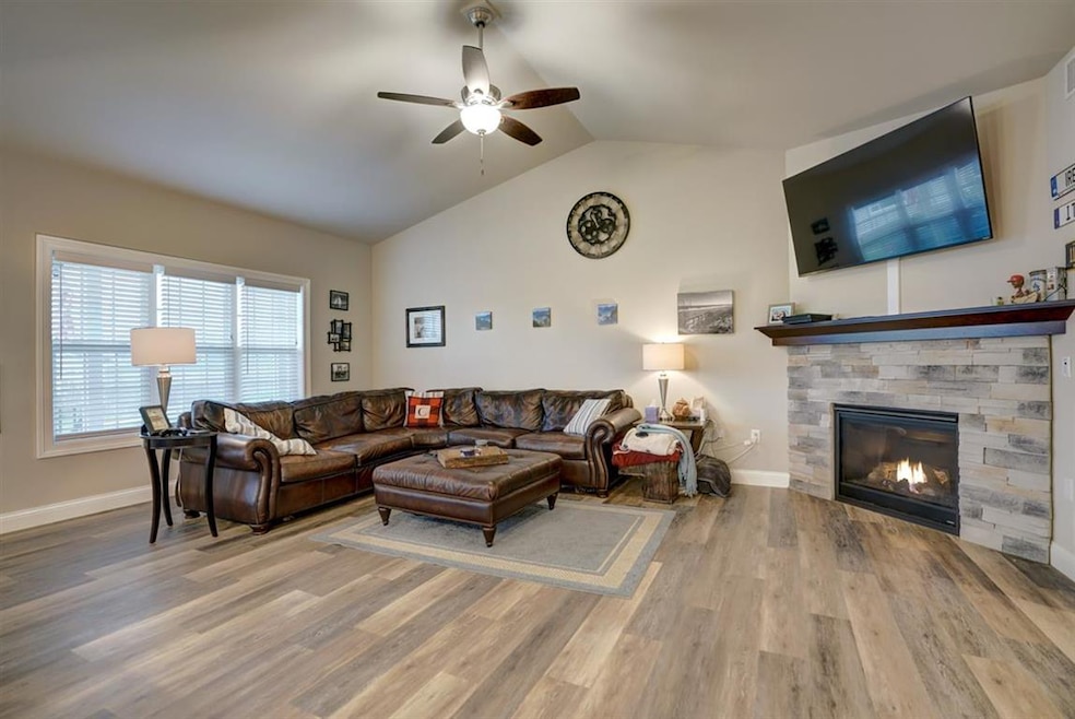 6287 Stone Gate Dr, Fitchburg, WI 53719 - photo 1