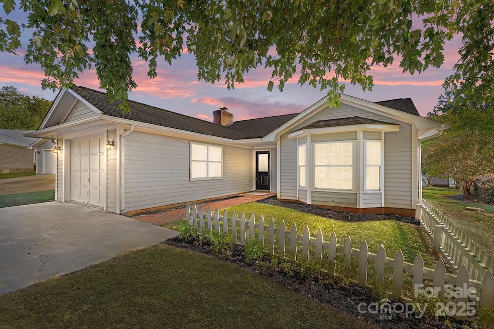 Under Contract $289,900