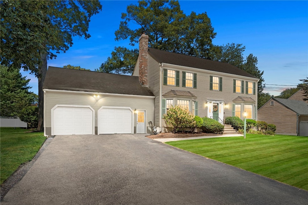 56 Greenfield Rd, Cumberland, RI 02864 - photo 1