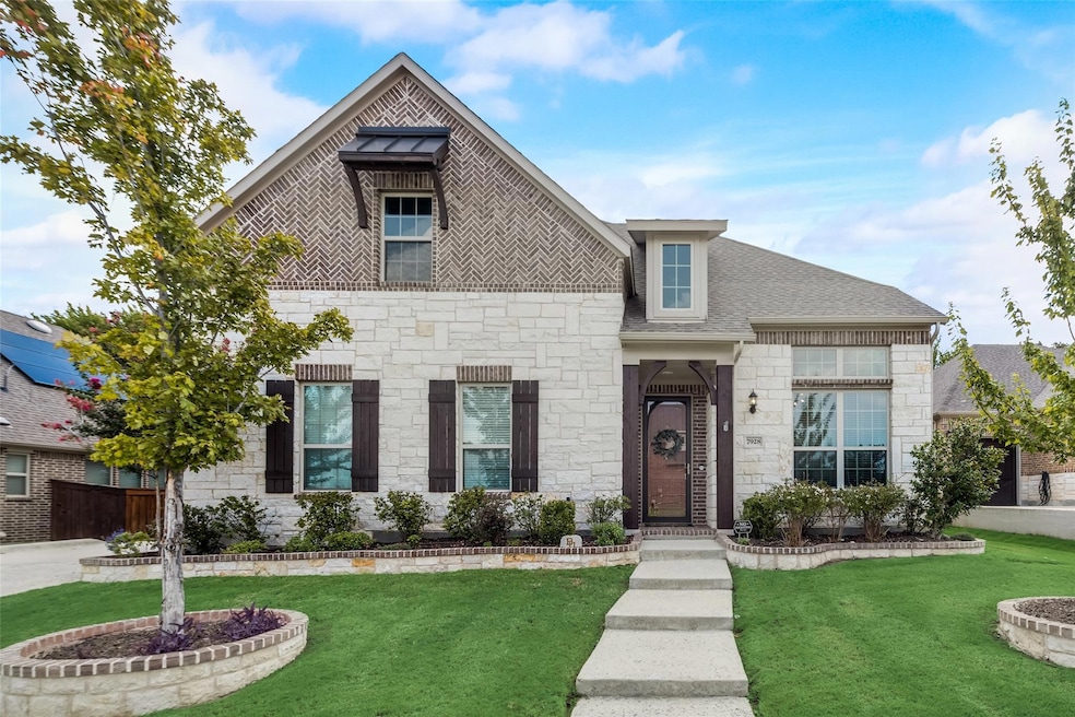 7928 Forest Hills Ct, North Richland Hills, TX 76182 - photo 1