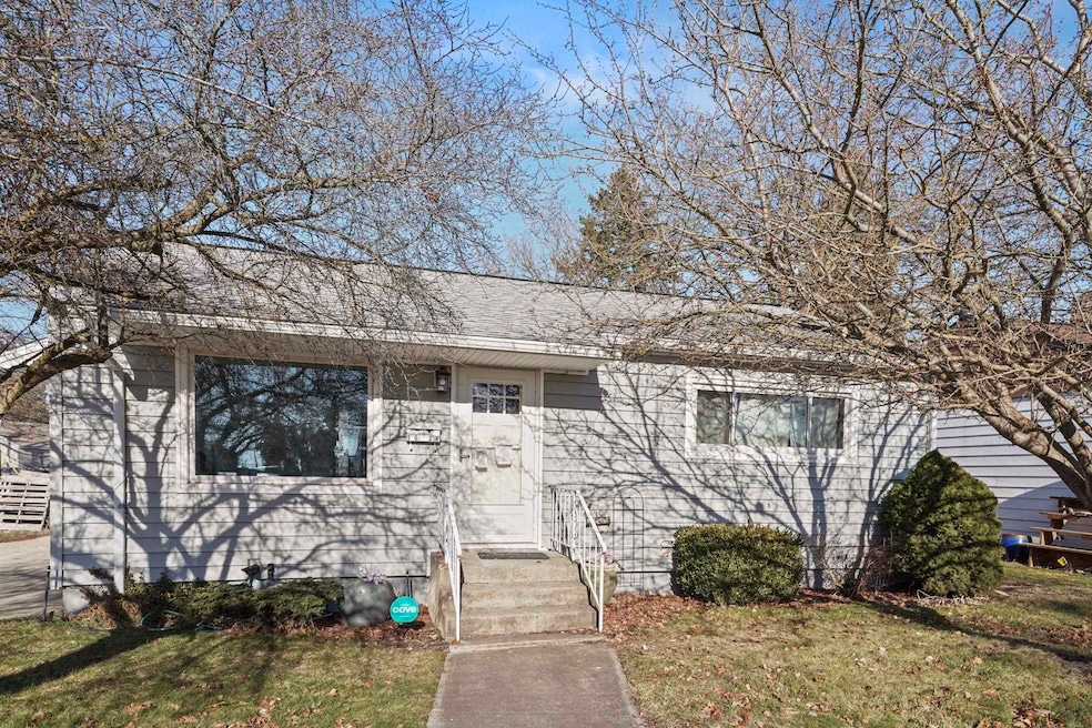 Sold $360,000 • Co-Listing Agent