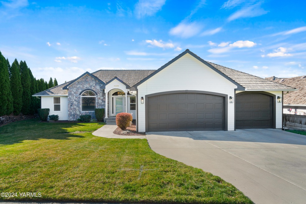 7300SaddlebrookDr-2