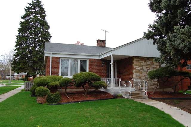 9903 Drury Ln, Westchester, IL 60154 - photo 1