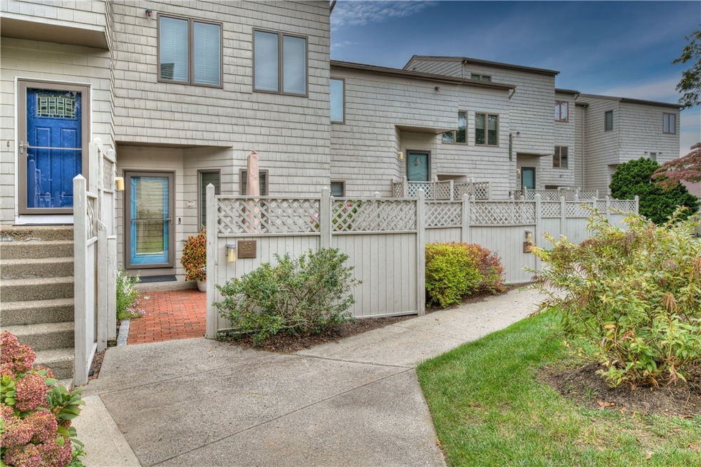 43 Seabreeze Ln, Bristol, RI 02809 - photo 1