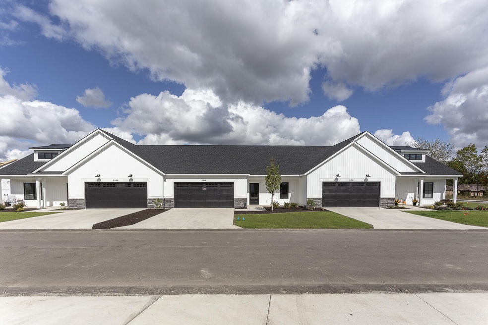 SC triplex exterior