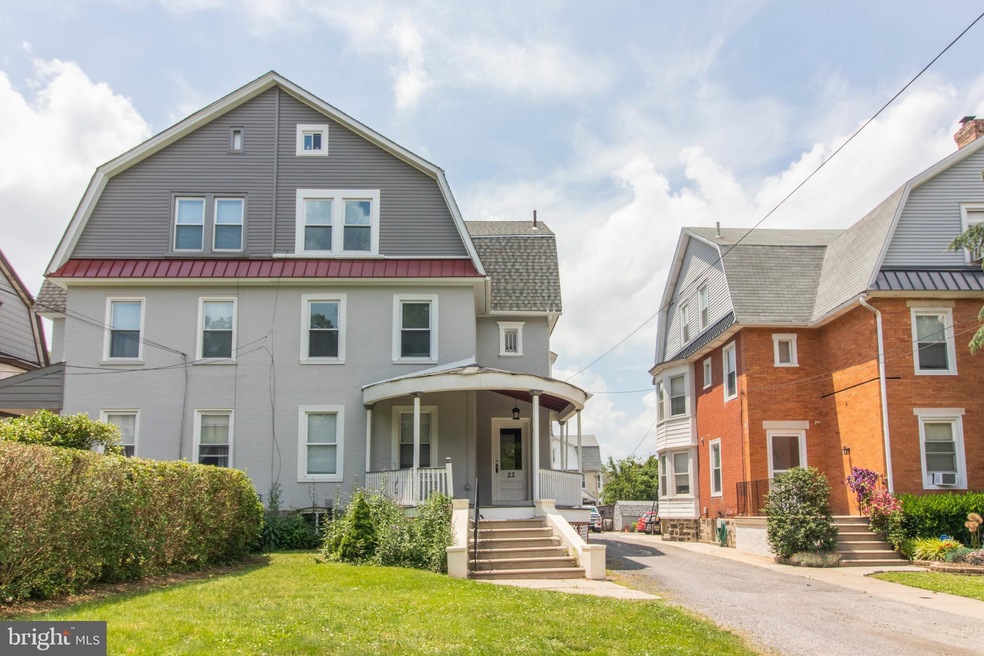 22 N Rigby Ave unit 3RD FL, Lansdowne, PA 19050 - photo 1