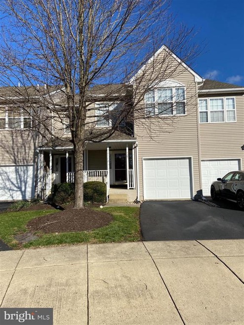 117 Blackfriars Cir unit 84, Doylestown, PA 18901 - photo 1