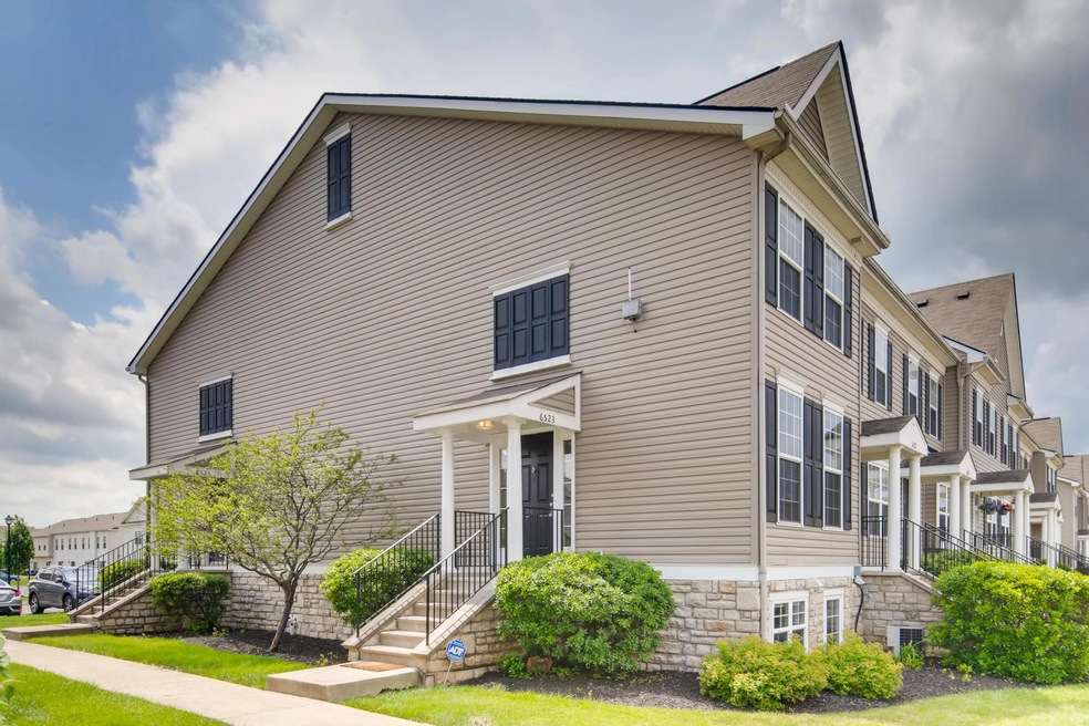 6523 Nottinghill Trail Dr, Canal Winchester, OH 43110 - photo 1