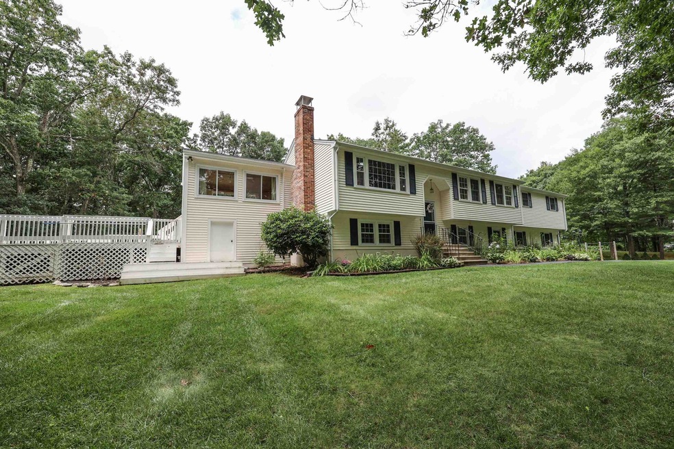 124 Bypass 28, Derry, NH 03038 - photo 1