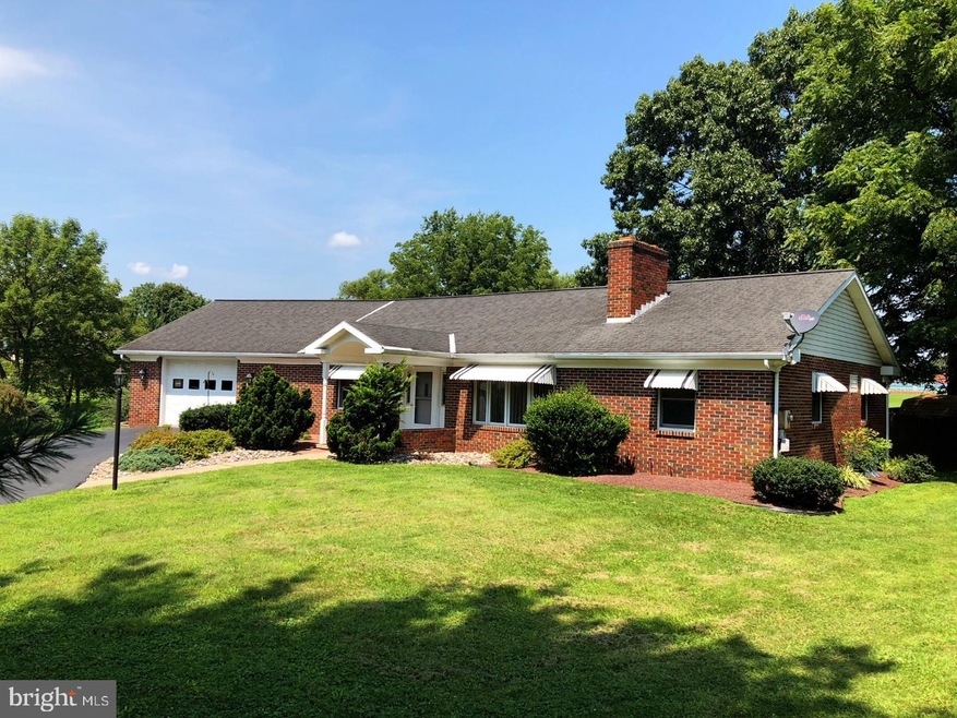 12 Grant Ct, Boyertown, PA 19512 - photo 1