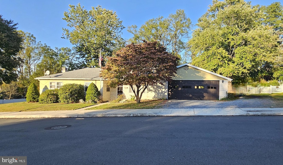 339 Delong Ave unit 343, Emmaus, PA 18049 - photo 1